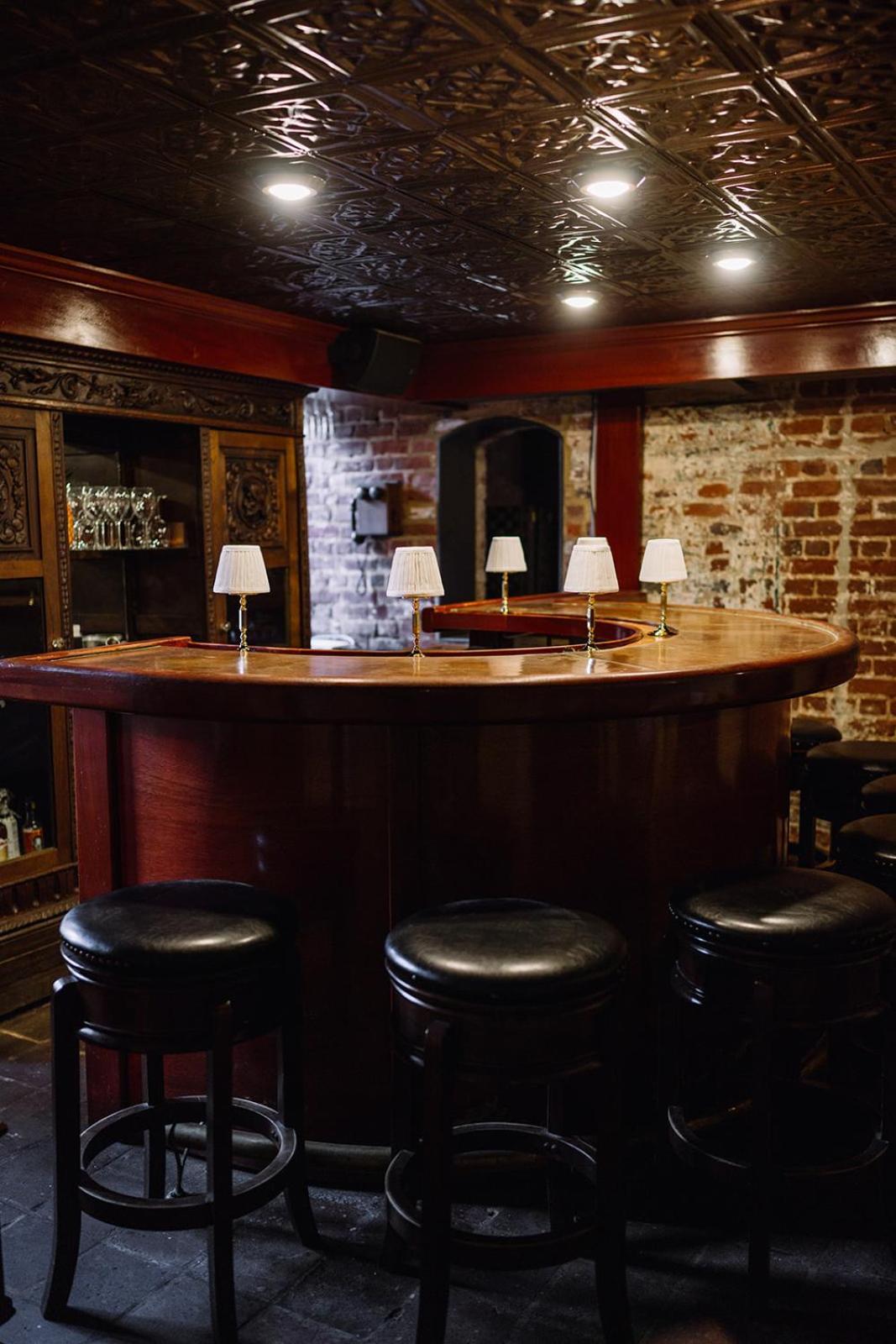 Ironclad Inn And Bourbon Room Фредеріксбург Екстер'єр фото